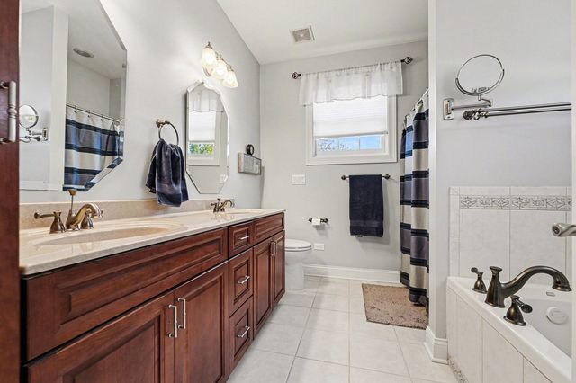 1744 E Offner Road, Beecher, IL 60401