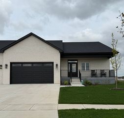 26465 Jace Court, Channahon, IL 60410