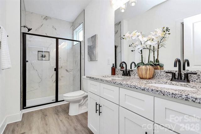 3440 Brookshire Boulevard, Charlotte, NC 28216