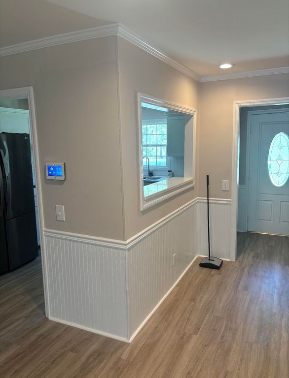 Image 3 of property listing at 335 Estates Drive, Walterboro, SC 29488