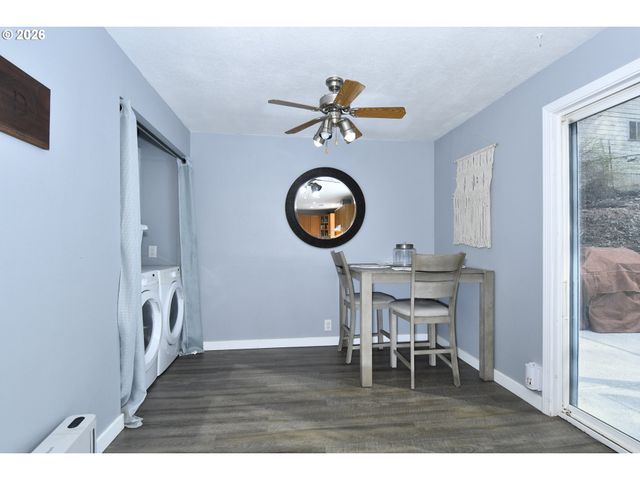 206 Sw 4TH St, Troutdale, OR 97060