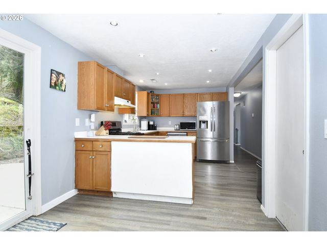 206 Sw 4TH St, Troutdale, OR 97060