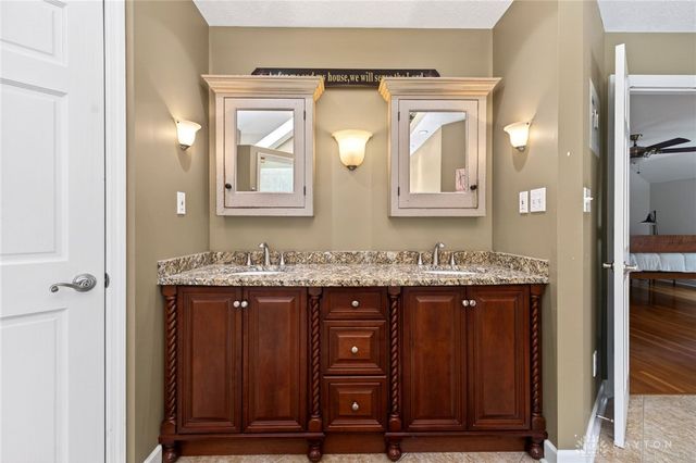 1137 Stubbs Mill Road, Turtlecreek Twp, OH 45036