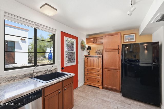 176 S Paseo Sarta Apt B, Green Valley, AZ 85614