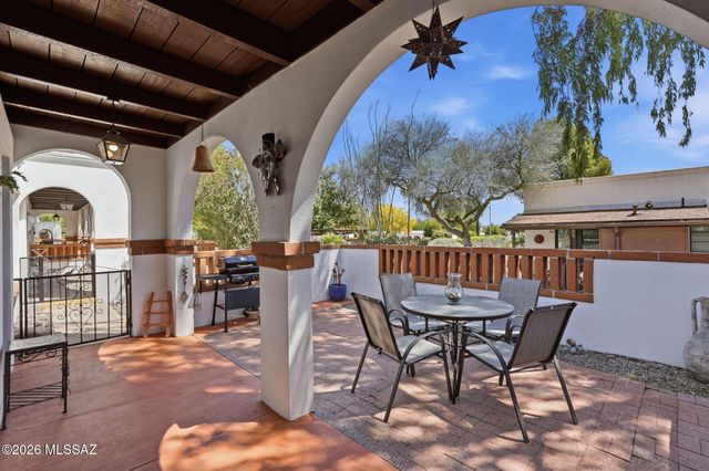 176 S Paseo Sarta Apt B, Green Valley, AZ 85614