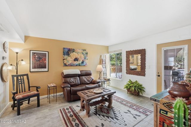 176 S Paseo Sarta Apt B, Green Valley, AZ 85614