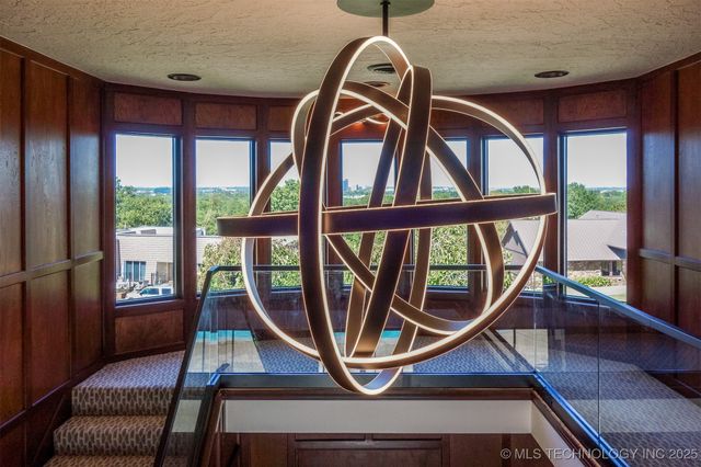 6642 E 60th Place, Tulsa, OK 74145