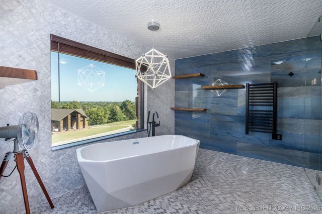 6642 E 60th Place, Tulsa, OK 74145