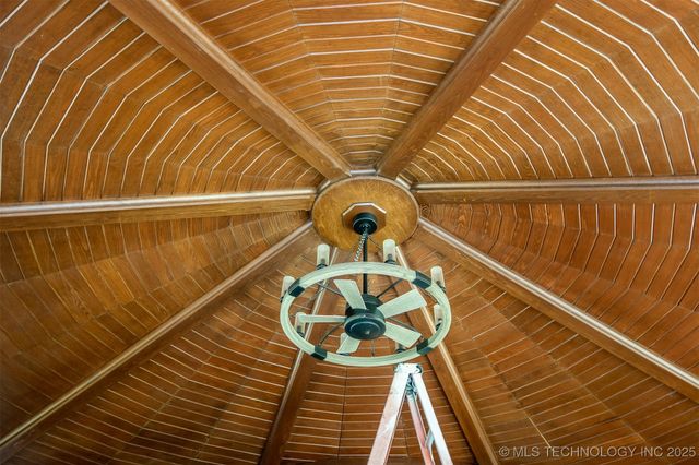 6642 E 60th Place, Tulsa, OK 74145