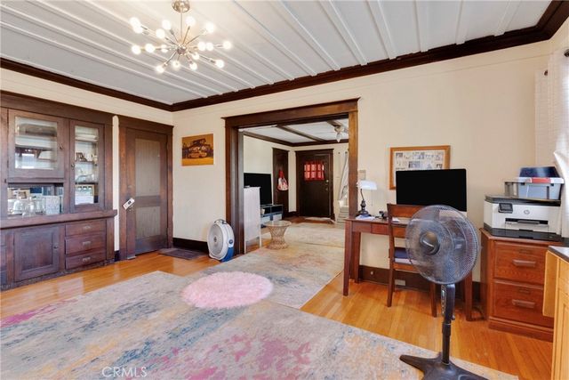 523 N Lake, Los Angeles, CA 90026