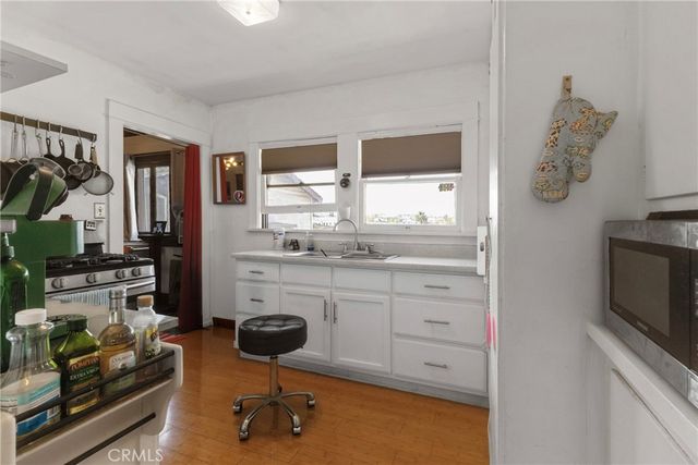 523 N Lake, Los Angeles, CA 90026