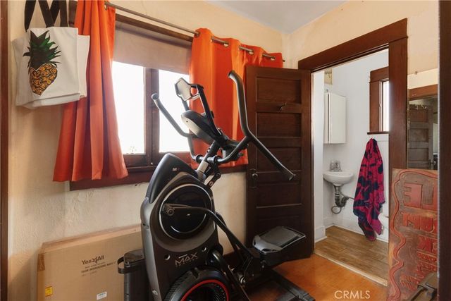 523 N Lake, Los Angeles, CA 90026