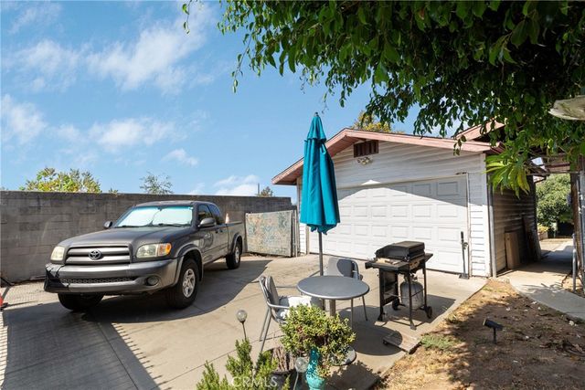 523 N Lake, Los Angeles, CA 90026