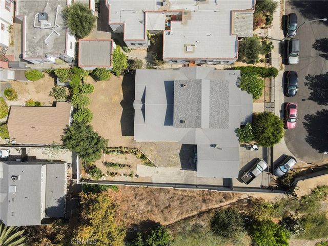 523 N Lake, Los Angeles, CA 90026