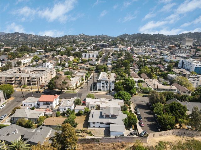 523 N Lake, Los Angeles, CA 90026