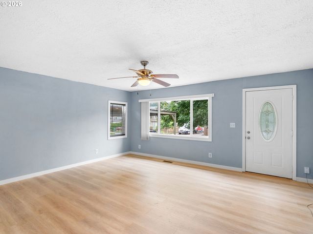 6481 Se 142ND Ave, Portland, OR 97236