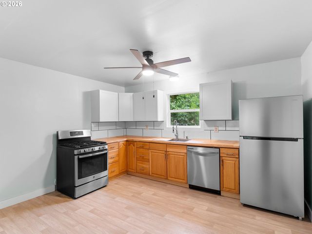 6481 Se 142ND Ave, Portland, OR 97236