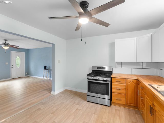 6481 Se 142ND Ave, Portland, OR 97236