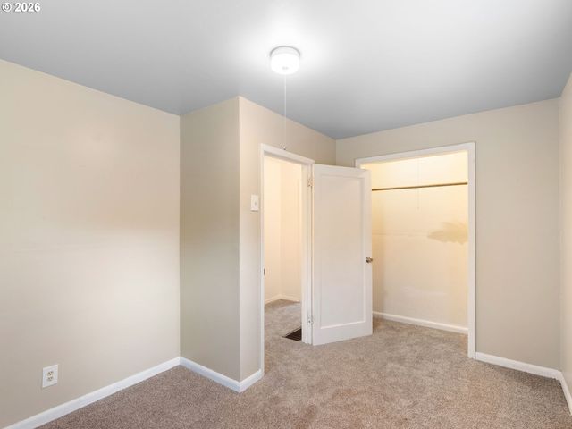 6481 Se 142ND Ave, Portland, OR 97236