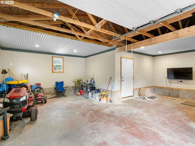 6481 Se 142ND Ave, Portland, OR 97236