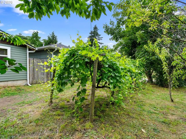 6481 Se 142ND Ave, Portland, OR 97236