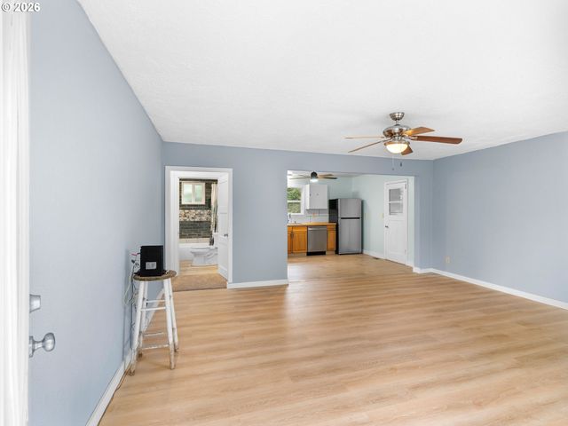6481 Se 142ND Ave, Portland, OR 97236
