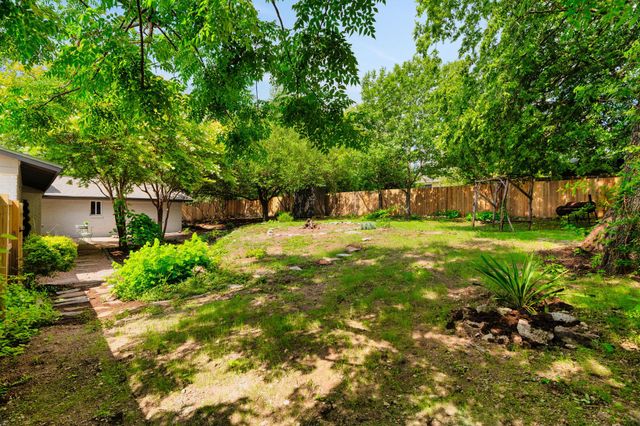 11306 Eubank DR, Austin, TX 78758