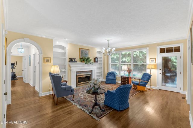 5227 Beverly Oaks Drive, Knoxville, TN 37918