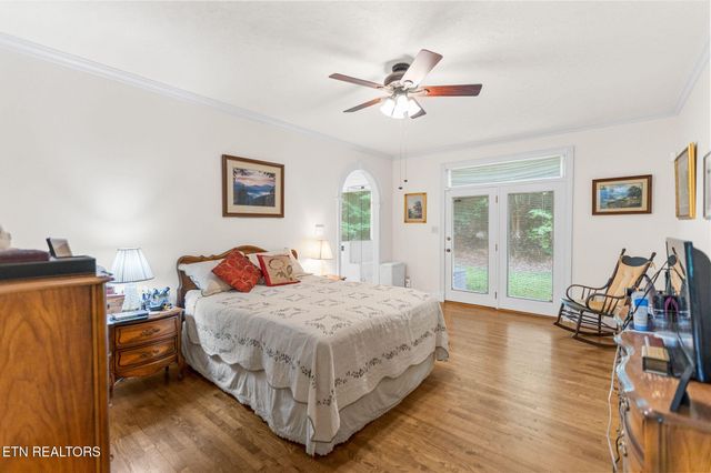 5227 Beverly Oaks Drive, Knoxville, TN 37918