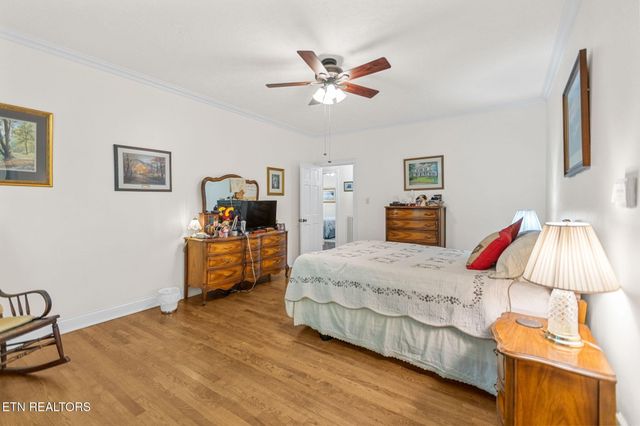 5227 Beverly Oaks Drive, Knoxville, TN 37918