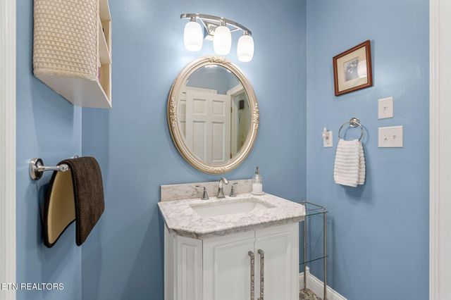 5227 Beverly Oaks Drive, Knoxville, TN 37918