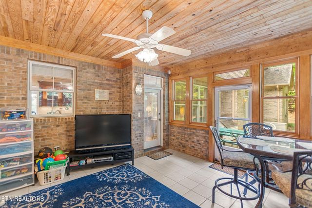5227 Beverly Oaks Drive, Knoxville, TN 37918