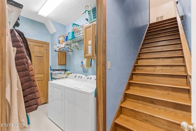 5227 Beverly Oaks Drive, Knoxville, TN 37918