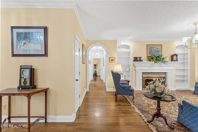 5227 Beverly Oaks Drive, Knoxville, TN 37918