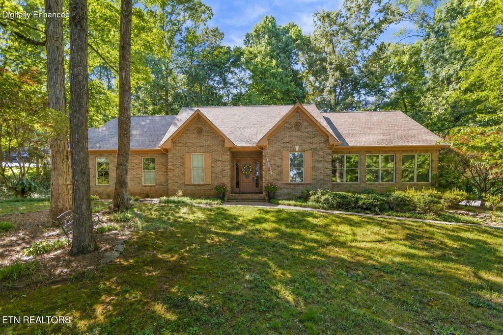 5227 Beverly Oaks Drive, Knoxville, TN 37918