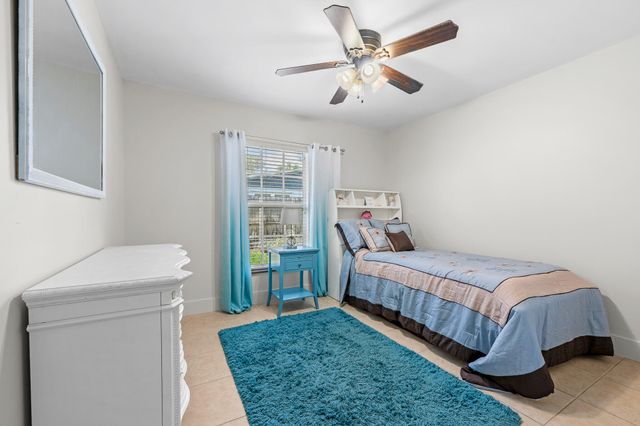 1120 NE 42nd Court, Pompano Beach, FL 33064