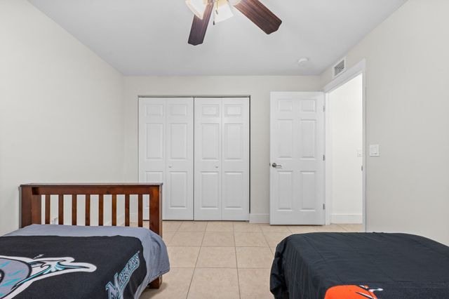 1120 NE 42nd Court, Pompano Beach, FL 33064