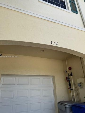 716 SW 2nd Way, Pompano Beach, FL 33060
