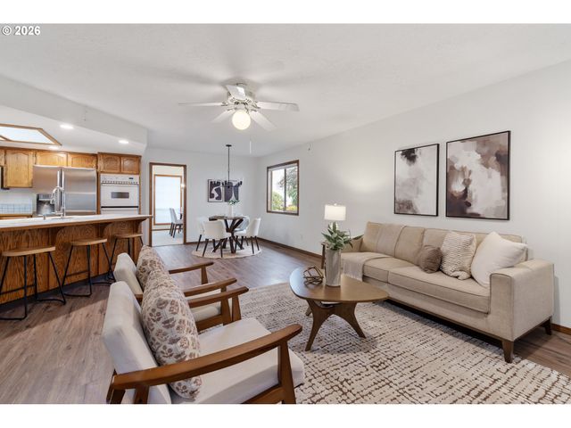 2730 Ne Roberts Ave, Gresham, OR 97030