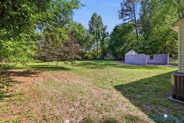 1611 Bolton Rd, Richmond, VA 23225