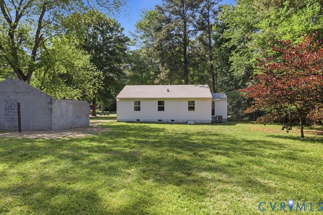 1611 Bolton Rd, Richmond, VA 23225