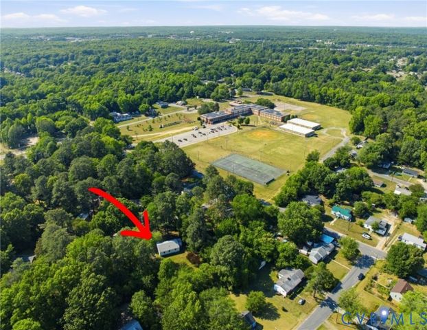 1611 Bolton Rd, Richmond, VA 23225