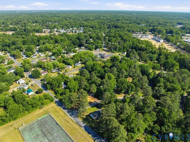 1611 Bolton Rd, Richmond, VA 23225