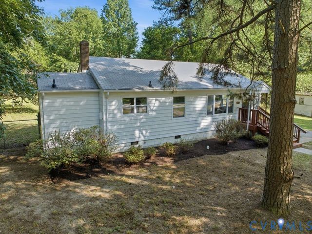 1611 Bolton Rd, Richmond, VA 23225