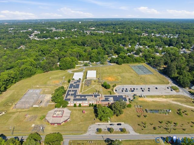 1611 Bolton Rd, Richmond, VA 23225
