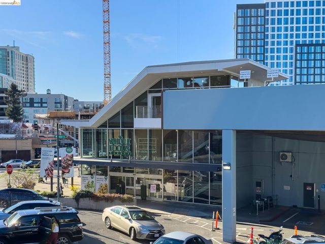 429 Euclid Ave, Oakland, CA 94610