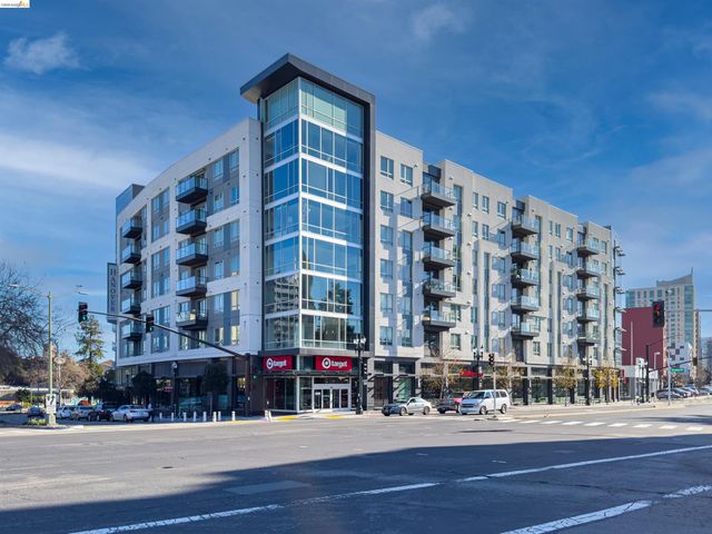 429 Euclid Ave, Oakland, CA 94610