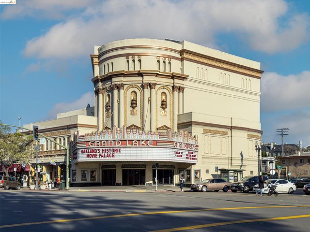 429 Euclid Ave, Oakland, CA 94610