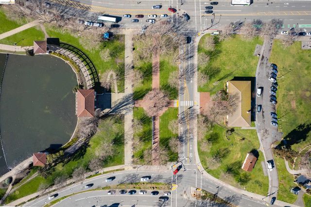 429 Euclid Ave, Oakland, CA 94610