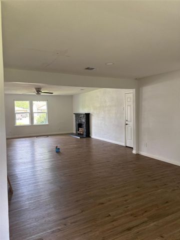 4702 Majestic Street, Houston, TX 77026